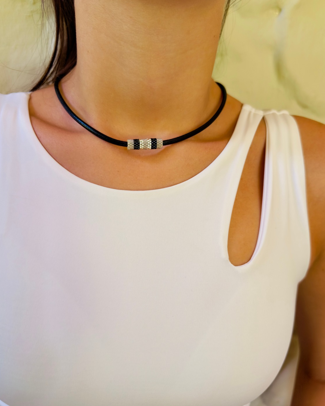 COLLAR LAZO TRIBAL