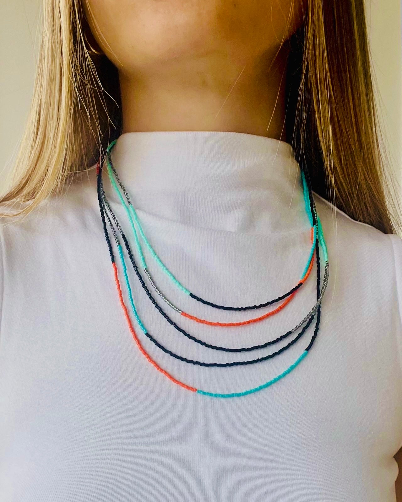 COLLAR ONDAS DE COLOR