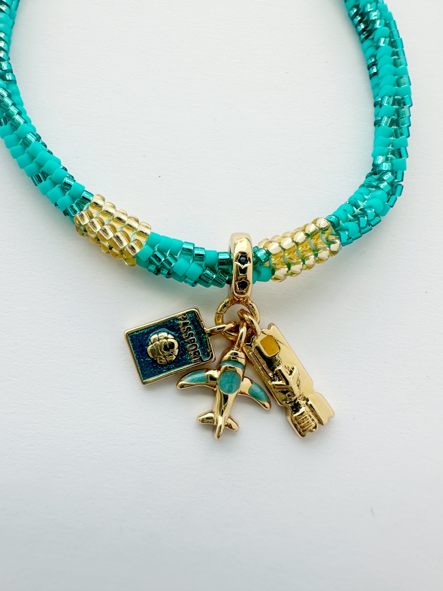 PULSERA CHARMS