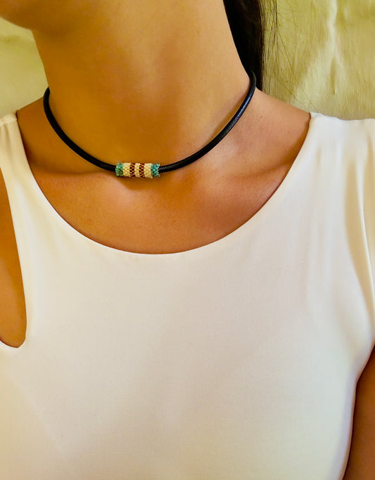 COLLAR LAZO TRIBAL