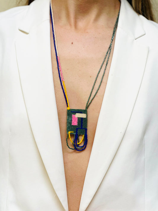 COLLAR GEOMÉTRICO PRISMA