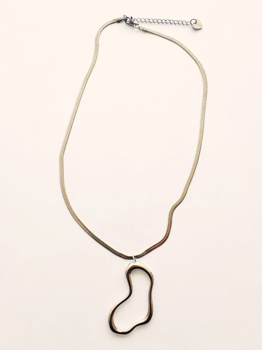 COLLAR SILUETA LIBRE