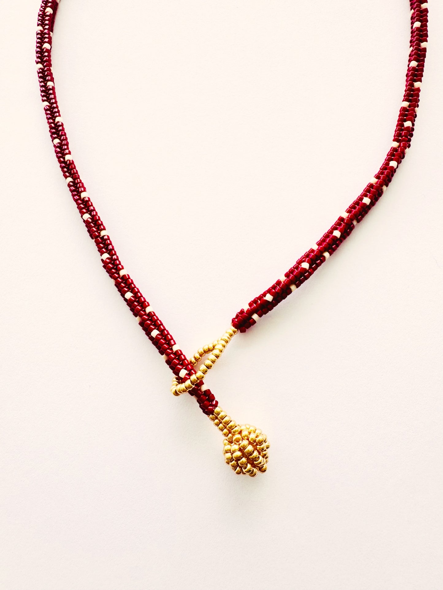 COLLAR NUDO DE LUZ