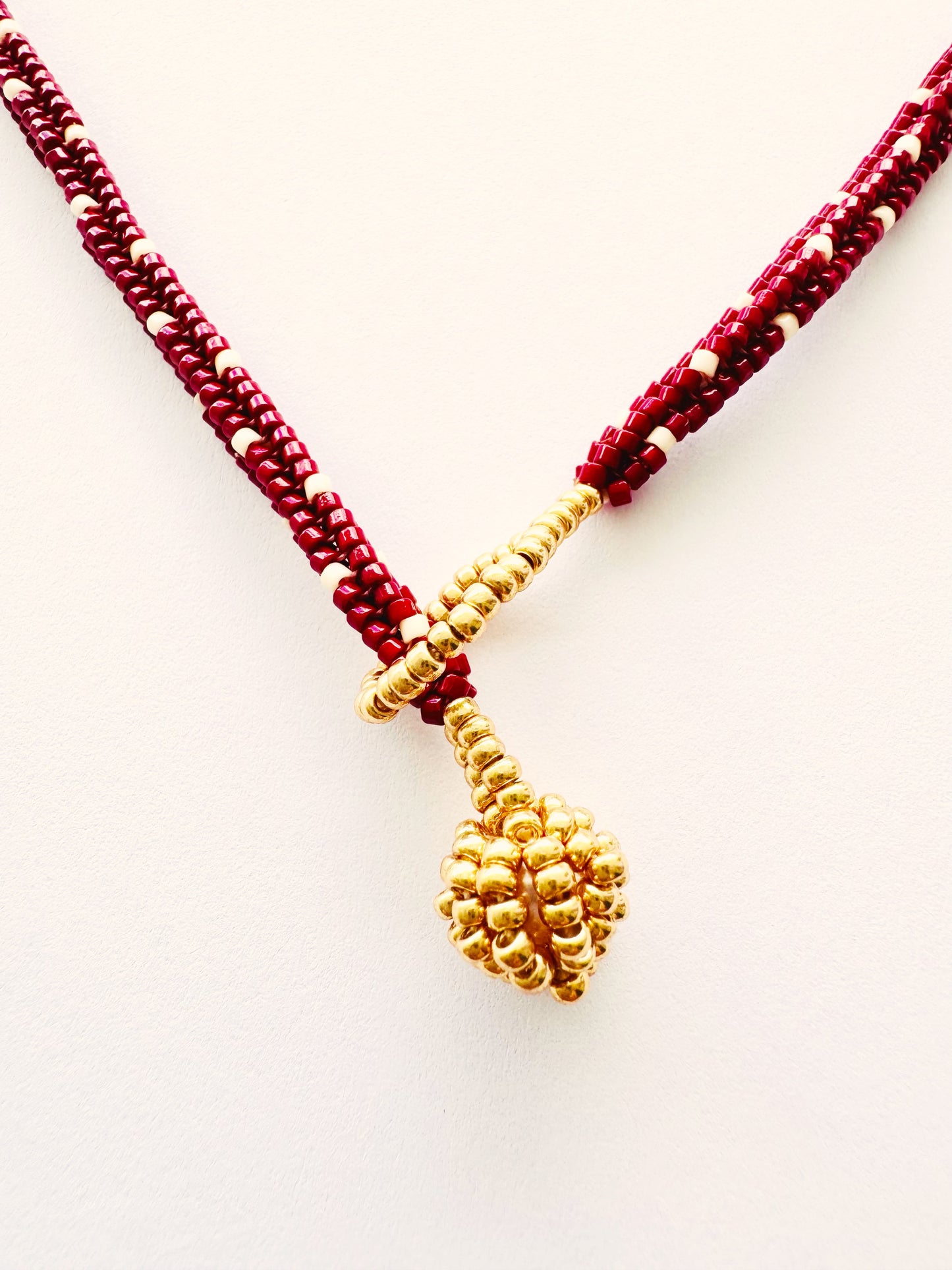 COLLAR NUDO DE LUZ