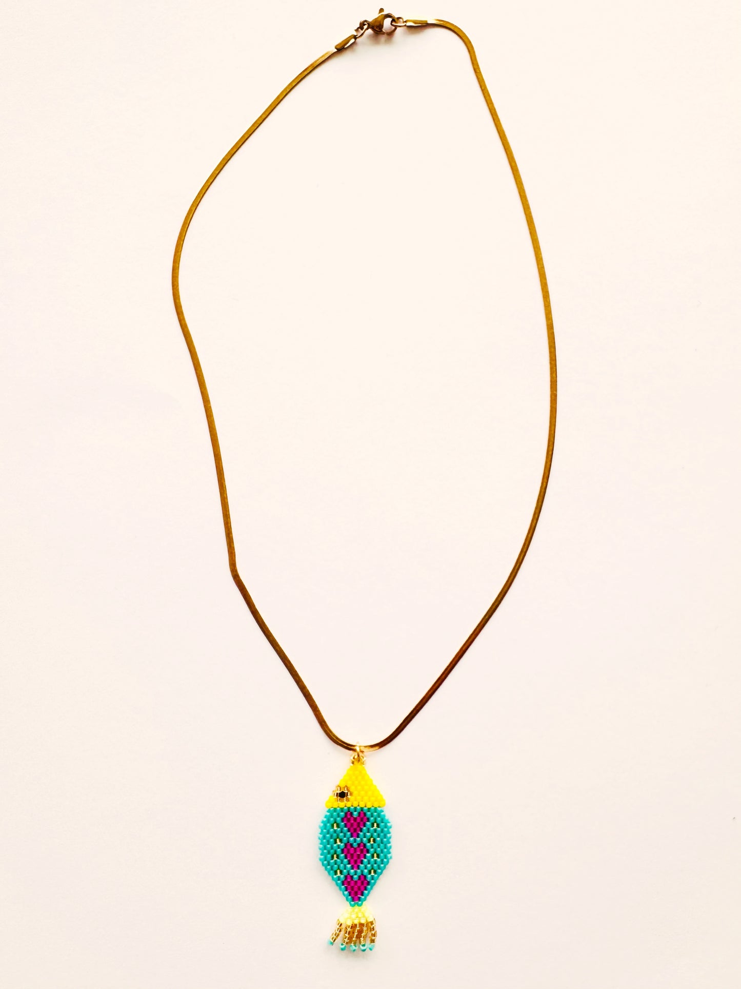 COLLAR PEZ DE COLOR
