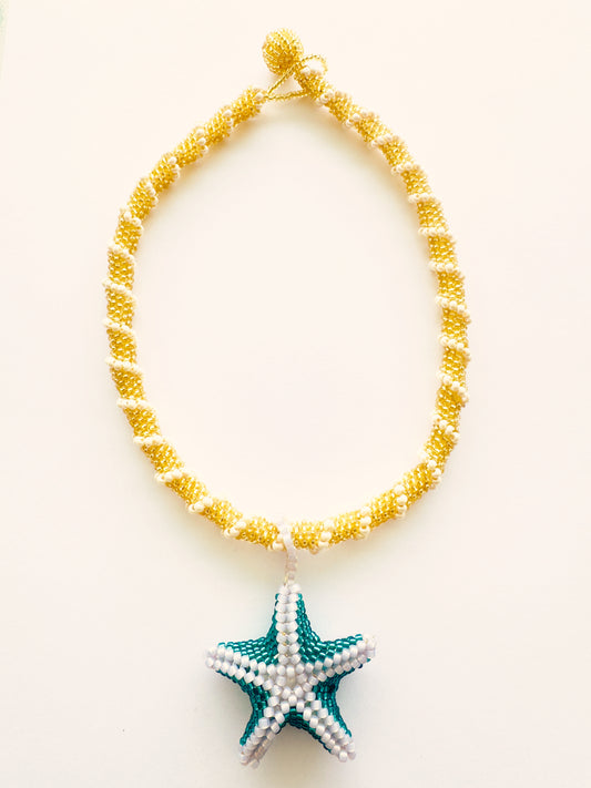 COLLAR ESTRELLA DORADA