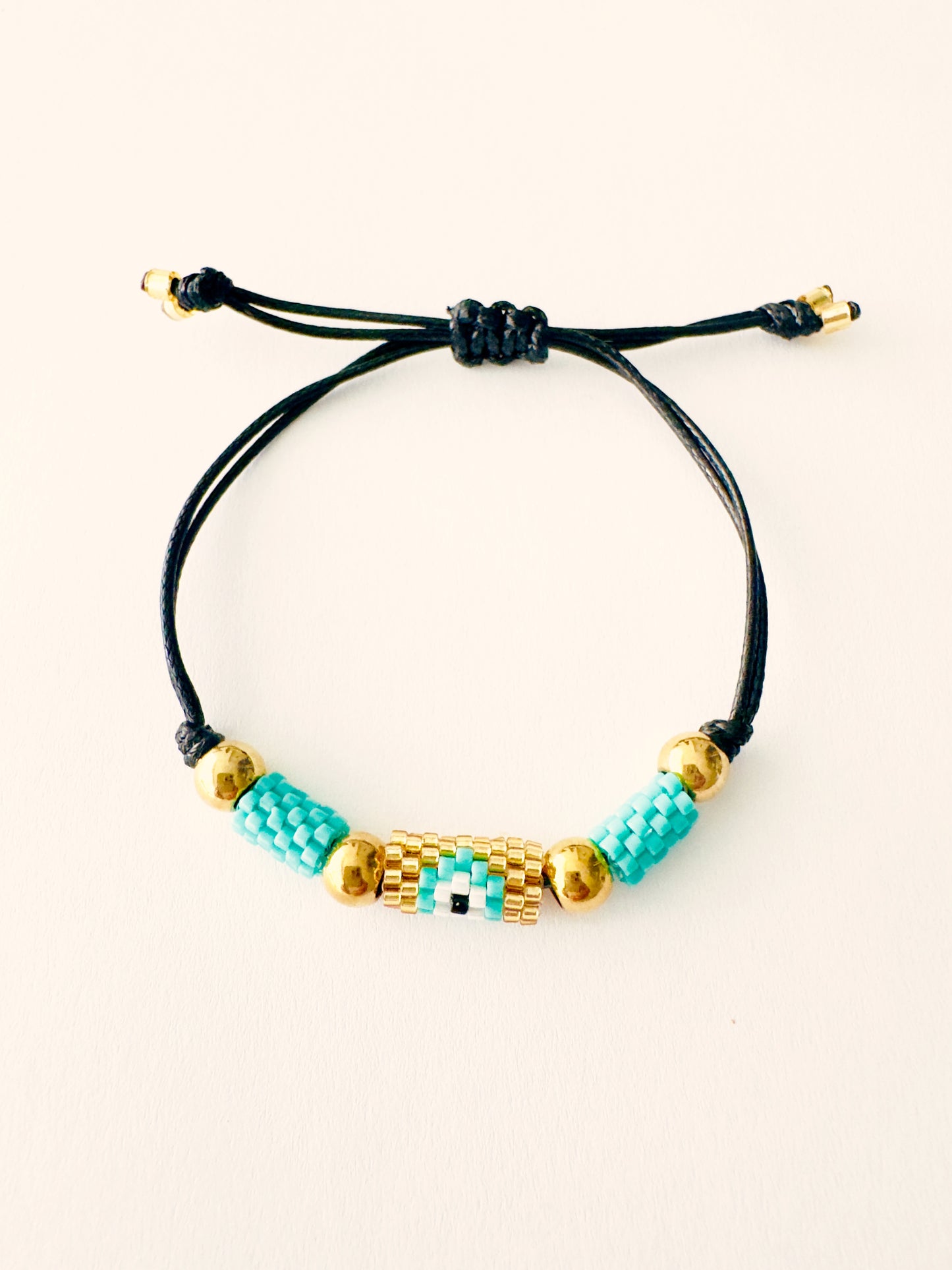 PULSERA TALISMAN BO